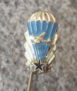 Vintage Czech Military Parachuting Army Parachute Parachutist Red Star Pin Badge - Picture 1 of 2