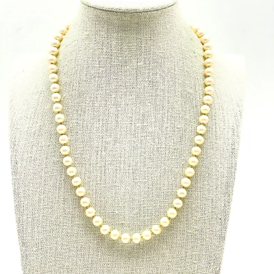 MARVELLA Simulated Pearl Necklace Gold Tone Bridal Wedding Classic - Image 1 of 4