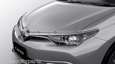 TOYOTA COROLLA BONNET PROTECTOR HATCH MARCH 15 - JUNE 18 NEW GENUINE ACCESSORY - image 1 of 4