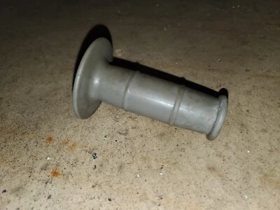 12V Yamaha Raptor Dumar Power Wheels Kids ATV (1) Handle Bar Handlebar Hand Grip - Image 1 of 4