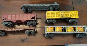 LIONEL POSTWAR O-GAUGE 6356/6424/6456/6656/ 6511 FREIGHT CARS - Picture 1 of 14
