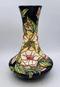 Jarrón MOORCROFT - ROSA DE TÉ de Sian Leeper 2003 - Imagen 1 de 4
