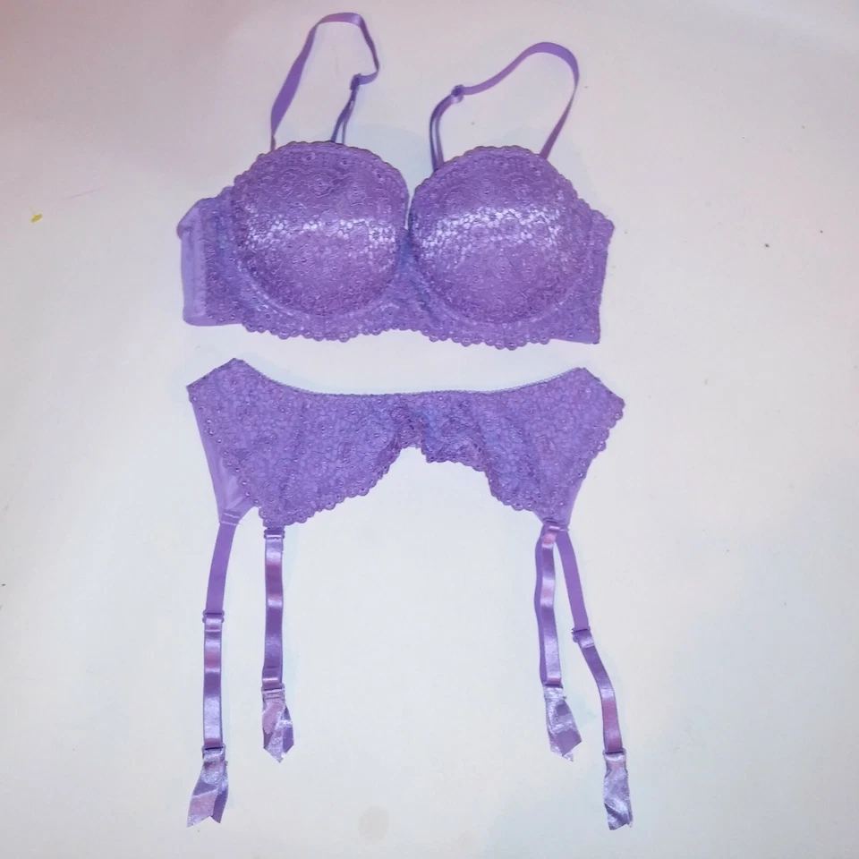 Fredericks of Hollywood Set 34C Bra  M/L Garter Purple Push Up Lace Lingerie - Image 1 of 4