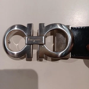 Auténtico cinturón de cuero Salvatore Ferragamo Gancini marrón marino reversible plateado para hombre - Imagen 1 de 5