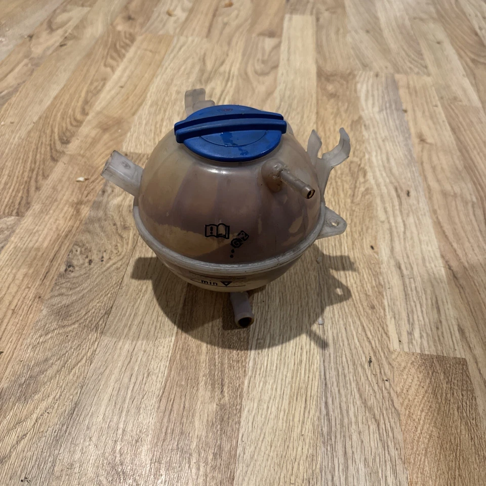 2004-2013 AUDI A3 8P RADIATOR COOLANT EXPANSION TANK BOTTLE RESERVOIR 1K0121407A - Image 1 of 1