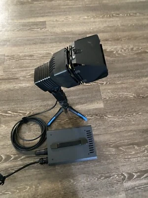 dlf200 Lamp Base,EWB 200 Ballast Ac - Image 1 of 3