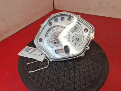 PIAGGIO VESPA SPEEDO CUADRO DE INSTRUMENTOS VELOCÍMETRO 2013 0,3 L GASOLINA Foto 1 de 4