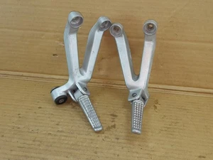 HONDA CBR900RR FIREBLADE 1992-1999 LH & RH Rear/Pillion Footrest/Hanger Assembly - Picture 1 of 8