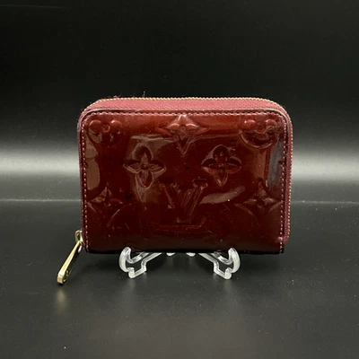 Portafoglio compatto Louis Vuitton Vernis Zippy portamonete Amarante M93607 autentico - Immagine 1 di 4