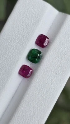 3 Pieces Ruby Emerald lot - Image 1 of 4