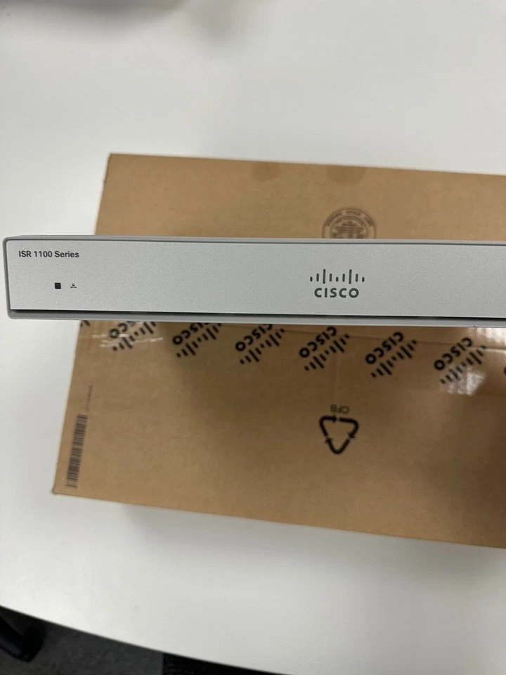 Cisco C1117-4PM Integrated Services Router