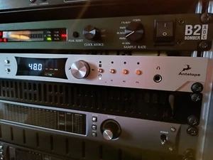 Antelope PURE 2 - Mastering AD/DA Converter - Clock - Zdjęcie 1 z 3