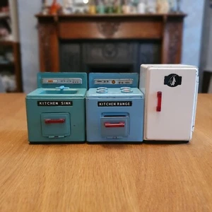 Vintage Barrett & Sons Dollshouse Set x3 Kitchen Furniture Metal Tin - Picture 1 of 9