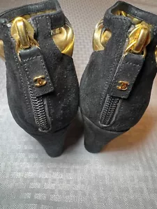 Chanel Wildleder Gladiator Heels Schwarz Gr. 6 US EU 37,5 Chanel Schuhe PREISSTURZ! - Bild 1 von 7