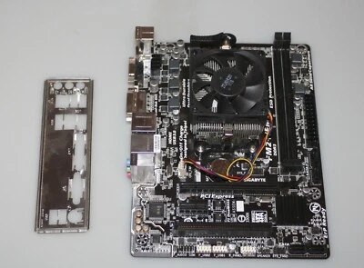 Gigabyte GA-F2A68HM-HD2 M/board Bundel +AMD A4-6300 CPU, Heatsink Fan+ I/O Plate - Image 1 of 4