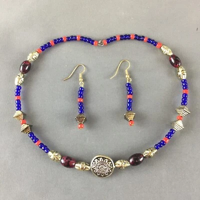 Collar gargantilla de cuentas hecho a mano con pendientes colgantes a juego Foto 1 de 4