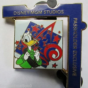 Disney WDW Passholder Exclusive Disney-MGM Studios Donald Duck Pin - Picture 1 of 2