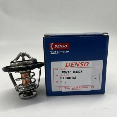 Engine Coolant Thermostat & Gasket 90916-03075 Denso For Toyota Lexus Foto 1 de 4