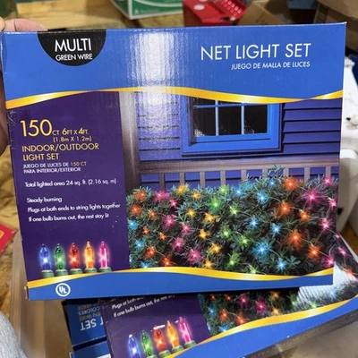 VTG Christmas Net Light Indoor Outdoor 150ct 6ft x 4ft 24sq ft Steady Burning - Image 1 of 2
