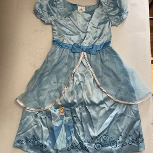 Girls Disney Cinderella Nightgown Size 3 Preowned In Great Condition - Picture 1 of 6