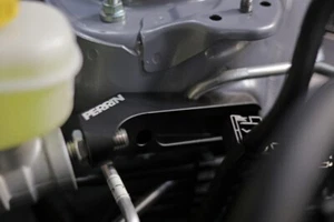 Soporte de cilindro maestro negro Perrin para Subaru BRZ Toyota 86 FR-S GR86 2013-2024 - Imagen 1 de 5