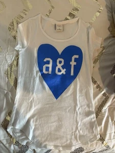 Abercrombie Kids Girls Blue Heart T Shirt Size M - Picture 1 of 2