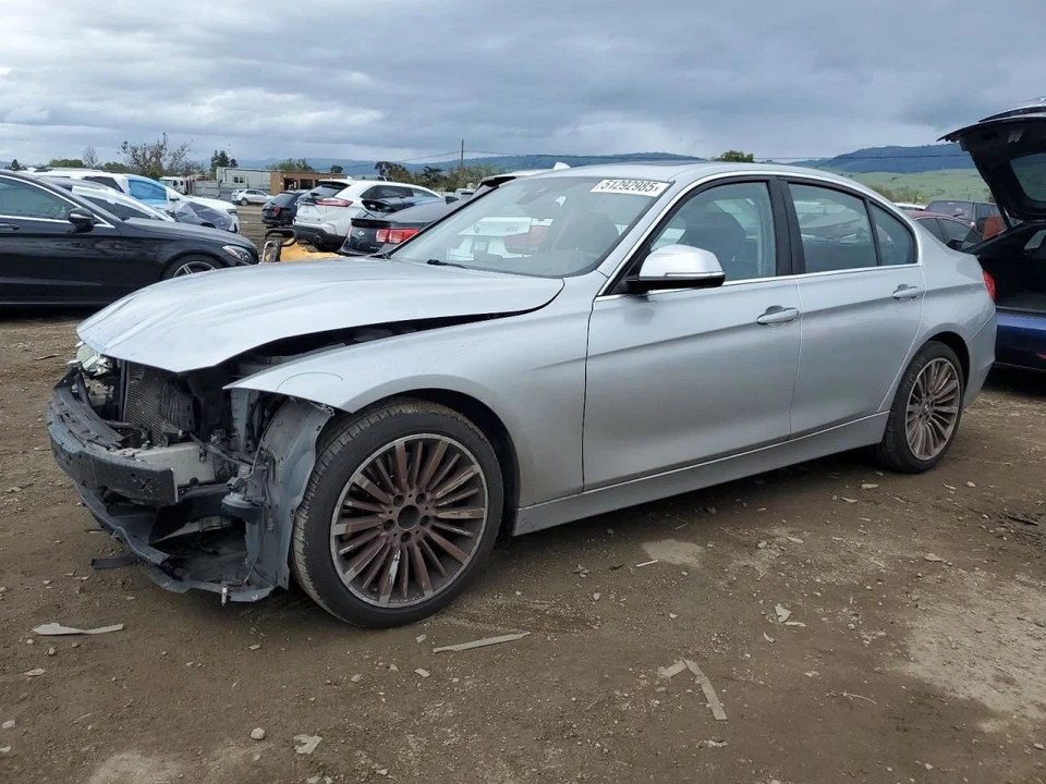 BOBINA DIREITA/MOLA DE AR 2012-2015 BMW 335I - Imagem 1 de 4