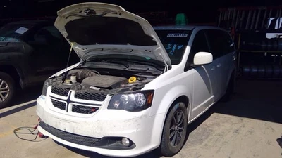 Driver Front Knee Performance Suspension Opt Sdd Fits 18-19 CARAVAN 5214110 - Image 1 of 4