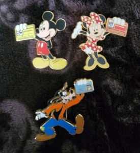 Disney Minnie Mickey Goofy Cast Member Exclusive Pin 3 ID Badge 2007 WDW LE 1500 - Picture 1 of 9