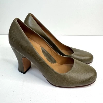 Zapatos de salón John Fluevog Miracles Medugorje de cuero verde oliva para mujer talla 7” Foto 1 de 4