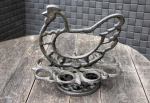 Eierhalter Huhn Gusseisen antikbraun Eierständer Tischdeko Landhausstil Ostern - Bild 1 von 4