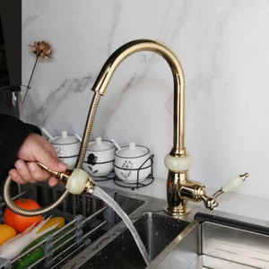 Grifo fregadero de cocina dorado montaje en cubierta pulverizador 360° mezclador grifo giratorio de latón - Imagen 1 de 12