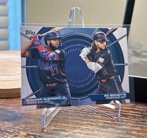 2025 Topps Series 2 Dynamic Duos Guerrero/Bichette - #DD-14 Toronto Blue Jays - Imagen 1 de 2