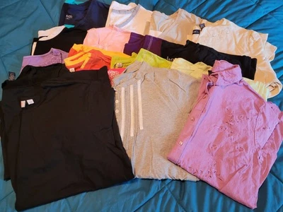 Lote de 17 camisas para mujer talla 1X D & Co. Denim & Company. Lavado pero nunca usado. Foto 1 de 4