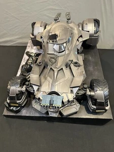 DC Ultimate Justice League BatMobile RC 1/10 2017 Batman probado - Imagen 1 de 19