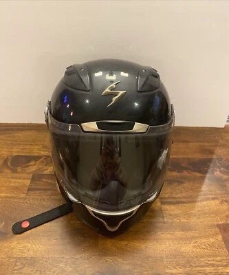 Casco Scorpion EXO talla pequeña con escudo completo Foto 1 de 4