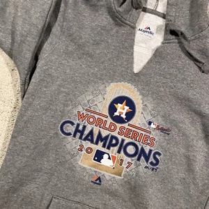Houston Astros 2017 World Series Champions Hoodie Womens Medium Gray Majestic - Picture 1 of 11