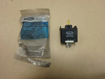 NOVO INTERRUPTOR DE DESCONGELAMENTO DA JANELA TRASEIRA CONTINENTAL LINCOLN NOS 1982-1983 E25Y-18C621-A - Imagem 1 de 4