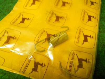 Cubo de resorte de asiento John Deere T39497 87 para 300B 302A 401C 690B 890 990 670 760A Foto 1 de 2