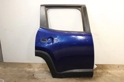 Jeep Renegade 2015-2023 panel de carcasa de puerta de pasajero trasero derecho 68320674AA OEM Foto 1 de 4