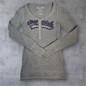 Top Henley Vintage Y2K Aeropostale Gris Tejido Waffle Manga Larga Talla Mediana G76 - Imagen 1 de 8