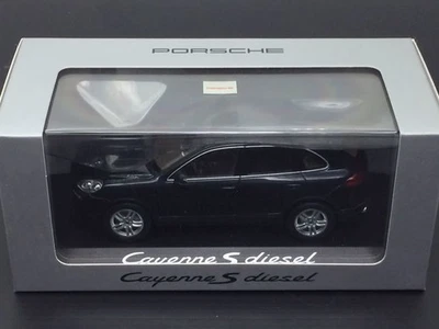Minichamps 1/43 Porsche Cayenne S Diesel modellino auto originale Porsche WAP... - Immagine 1 di 4
