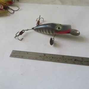 FISHING LURE MAKINEN 2½" VINTAGE WONDER LURE GREEN & WHIT RED JAW LOOKS UNUSED - Picture 1 of 5