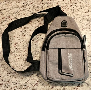 Lightweight Backpack Shoulder Bag Purse, NEW, 3 Zippered Pockets 8" x 12" - Picture 1 of 2