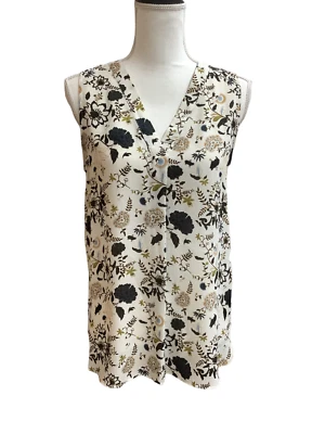 Violet + Claire Sleeveless V-Neck Floral Print Blouse - Medium - Image 1 of 4