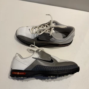 RARE Nike Tiger Woods Golf Shoes Size 6Y Vintage TW (379210-101) - Picture 1 of 12