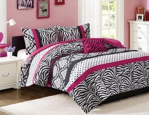 Hot Pink Zebra Polka Dot Comforter Set Full/Queen with Shams Pre-Owned - Picture 1 of 3