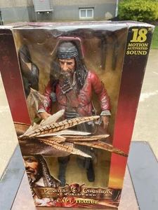 (NUEVO EN CAJA) Piratas del Caribe en el fin del mundo, Cap. Figura Teague 18" con sonido - Imagen 1 de 9
