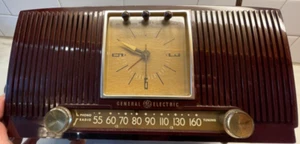 Radio Reloj Tubo General Electric GE AM Modelo 546 Baquelita Años 40 De Colección -REPARACIÓN - Imagen 1 de 23
