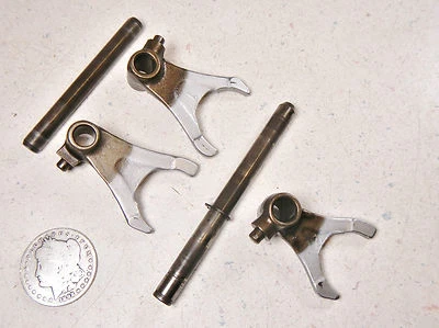 89 YAMAHA XT350 GARFOS DE CÂMBIO ASY - Imagem 1 de 4